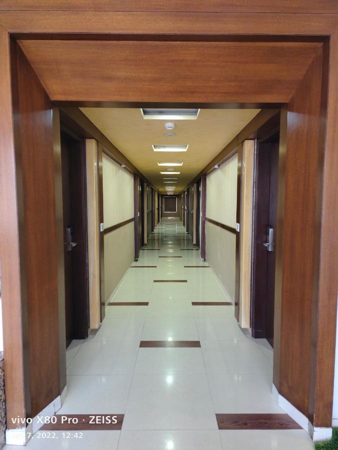 Tgv Hotel Ahmedabad Exterior photo